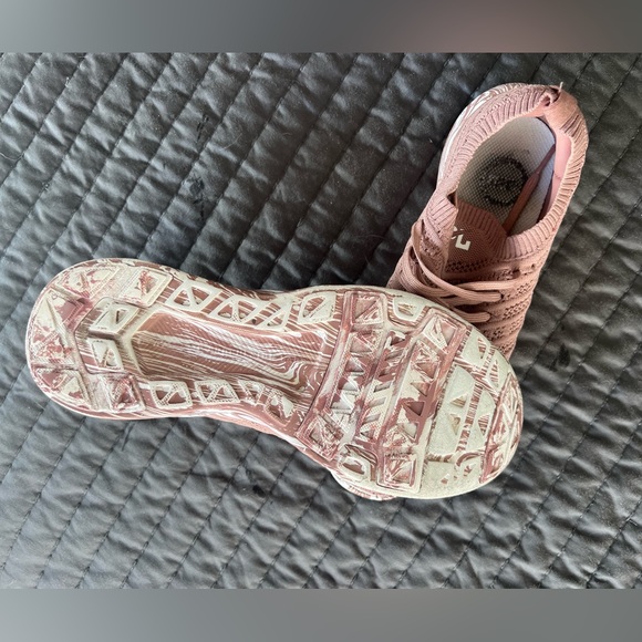 APL running lifestyle shoes - Picture 5 of 7